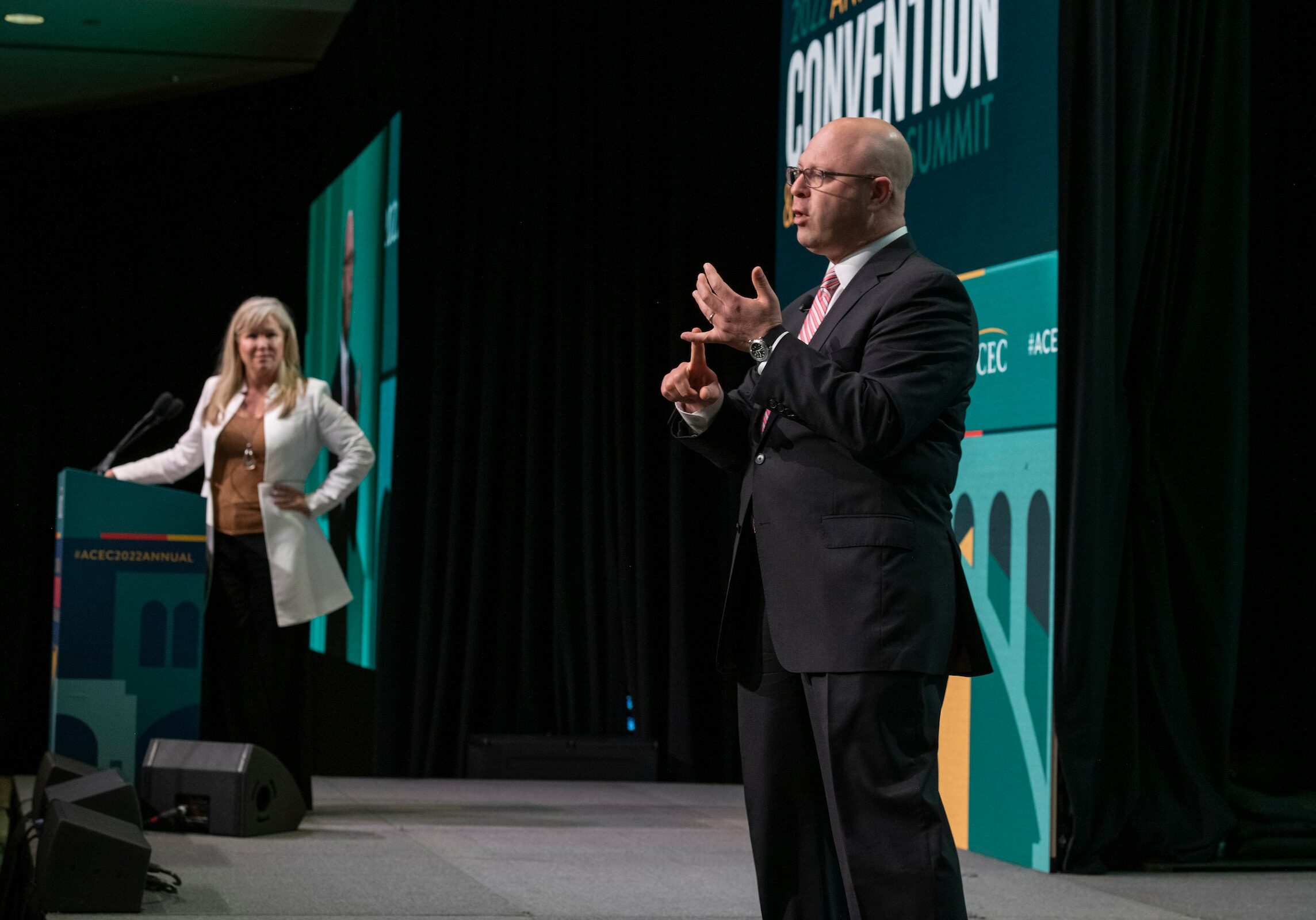 ACEC8803-1312 speaker on the stage during the 2022 annual convention and legislative summit