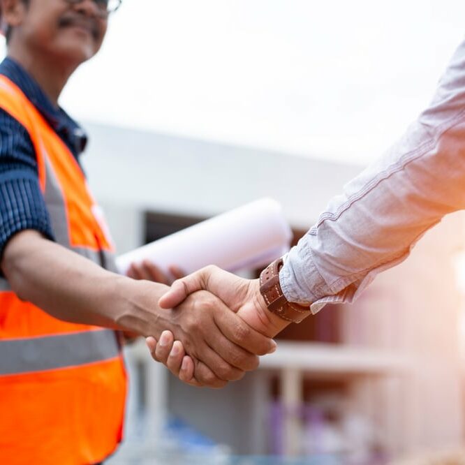 Engineer,Man,Handshake,With,Asian,Business,After,Finishing,Up,Meeting, Engineer,Man,Handshake,With,Asian,Business,After,Finishing,Up,Meeting,